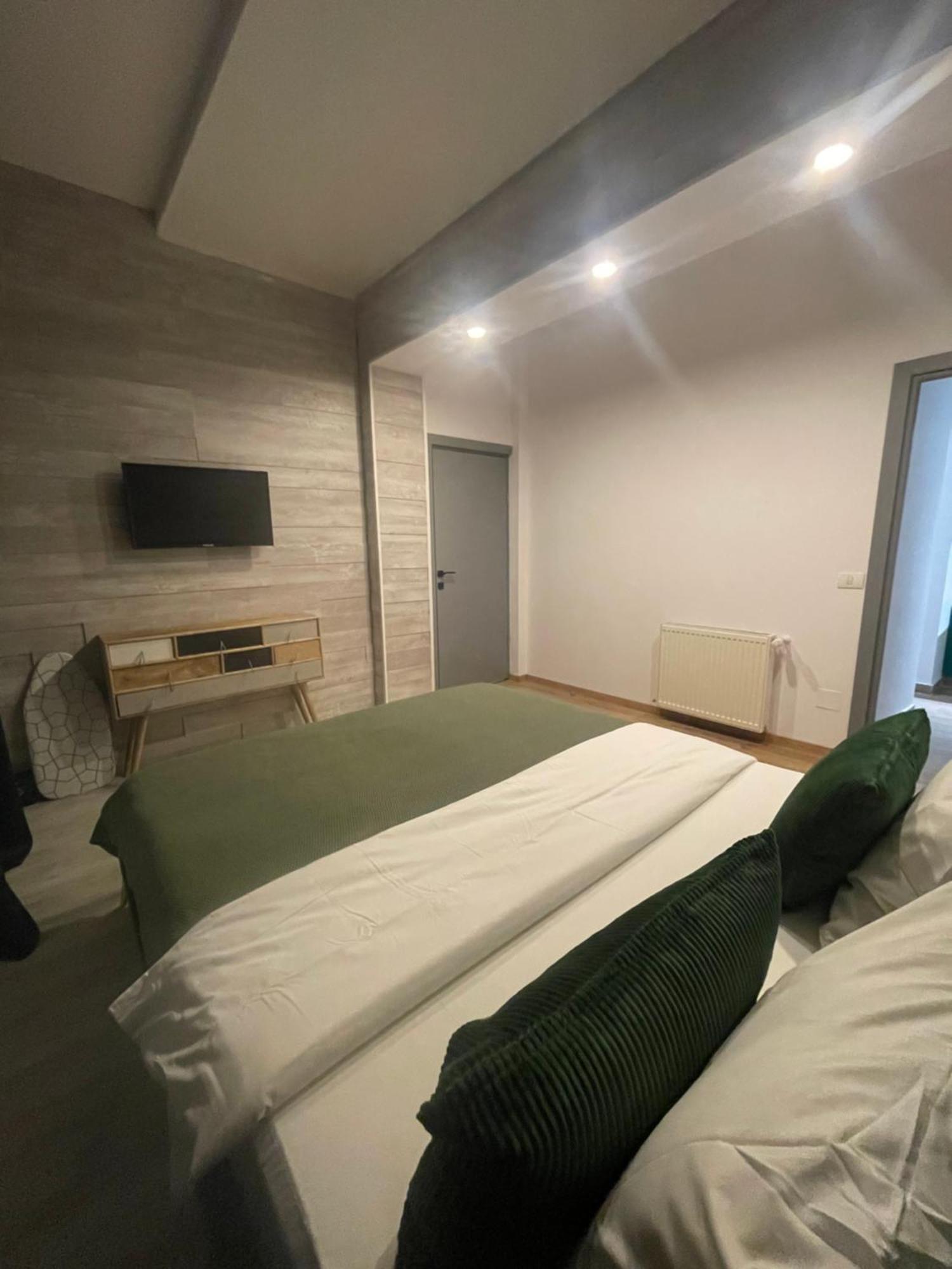 Marisah Residence #3 โอโตเปนี ภายนอก รูปภาพ